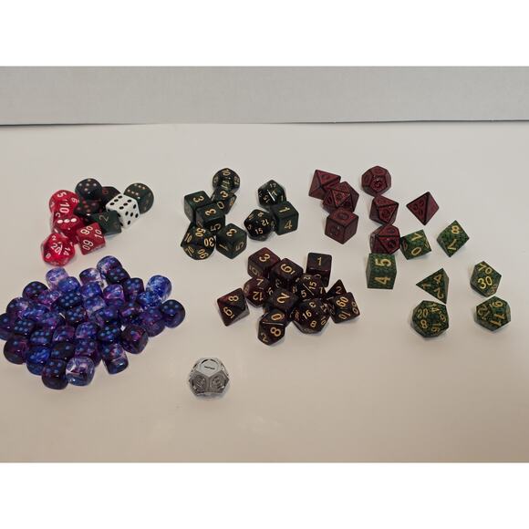 82 Dungeons & Dragons D&D Dice Die Mixed Lot Gaming Role Playing Replacement - Picture 1 of 8